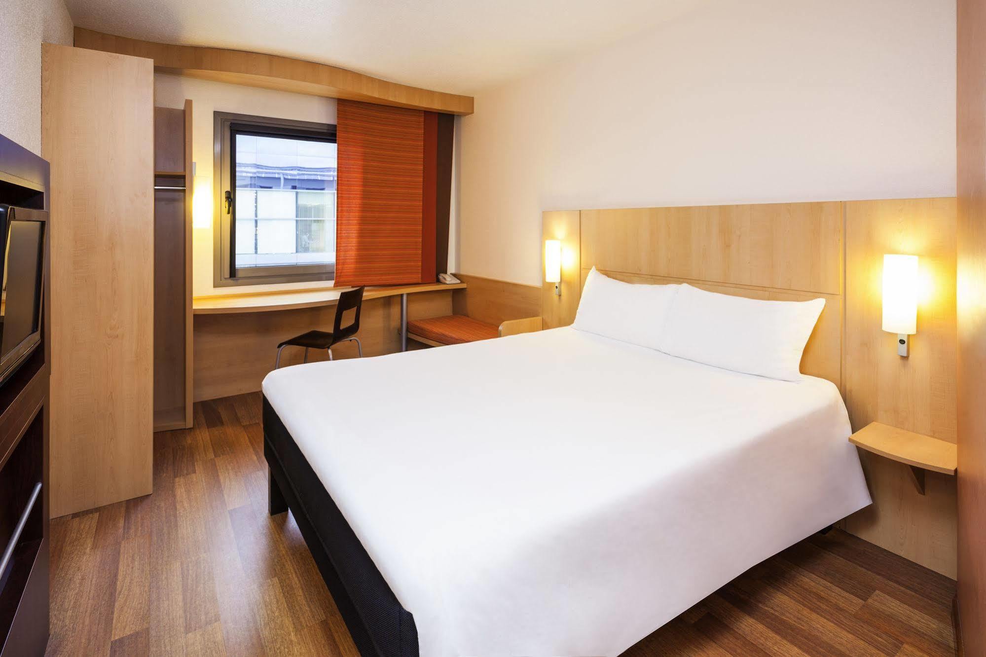 Hotel Ibis Mulhouse Centre Filature Zewnętrze zdjęcie
